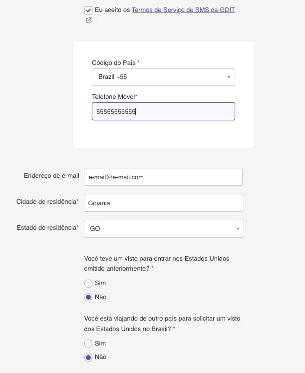 Contato do solicitante no sistema de agendamento Segunda parte do formulário de dados do solicitante, com código do país, telefone, e-mail, cidade e estado de residência e as perguntas sobre visto anterior